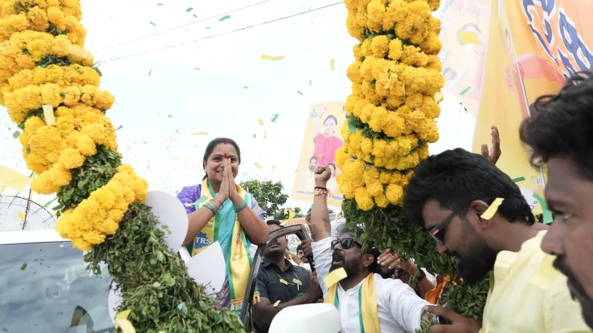 Kavitha gets emotional on return to Nizamabad, targets BRS leaders
