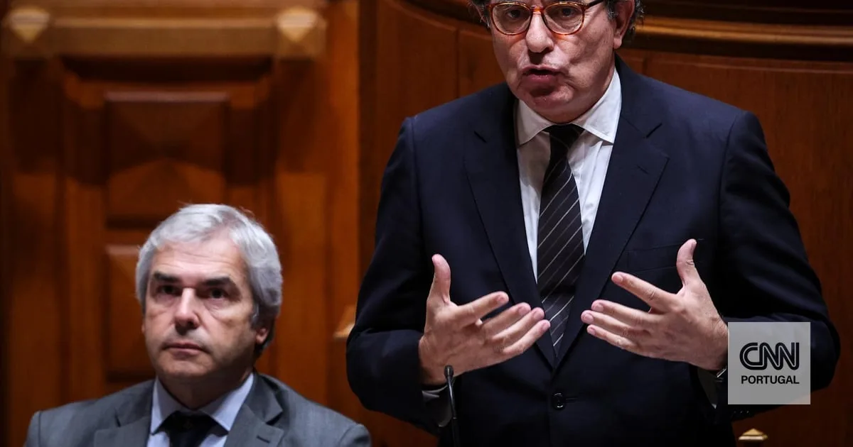 Dois mil milhões em obras que saíram do PRR vão ser pagos com o Orçamento do Estado mas ministro da Economia garante que não haverá aumento de impostos