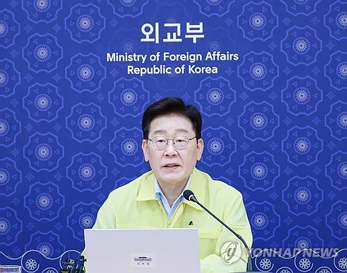 李대통령 지지율 42%로 취임 후 최저치…민주 39%·국힘 25%[한국갤럽]