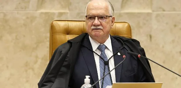 Dino e Fachin trocam farpas: 'Precisa pedir a palavra à Presidência'
