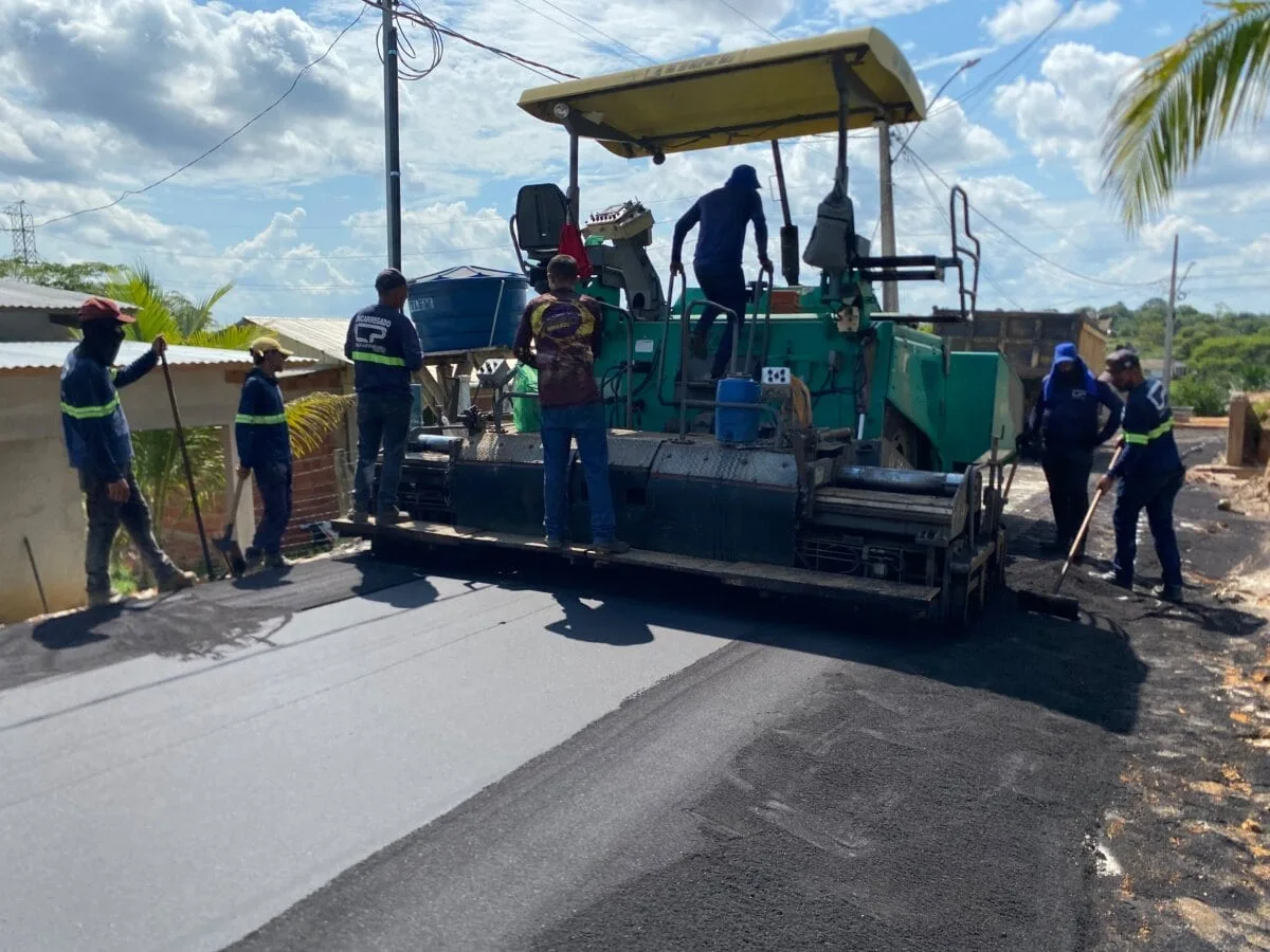 Prefeitura de Cruzeiro do Sul inicia nova etapa de asfaltamento da rua Seabra