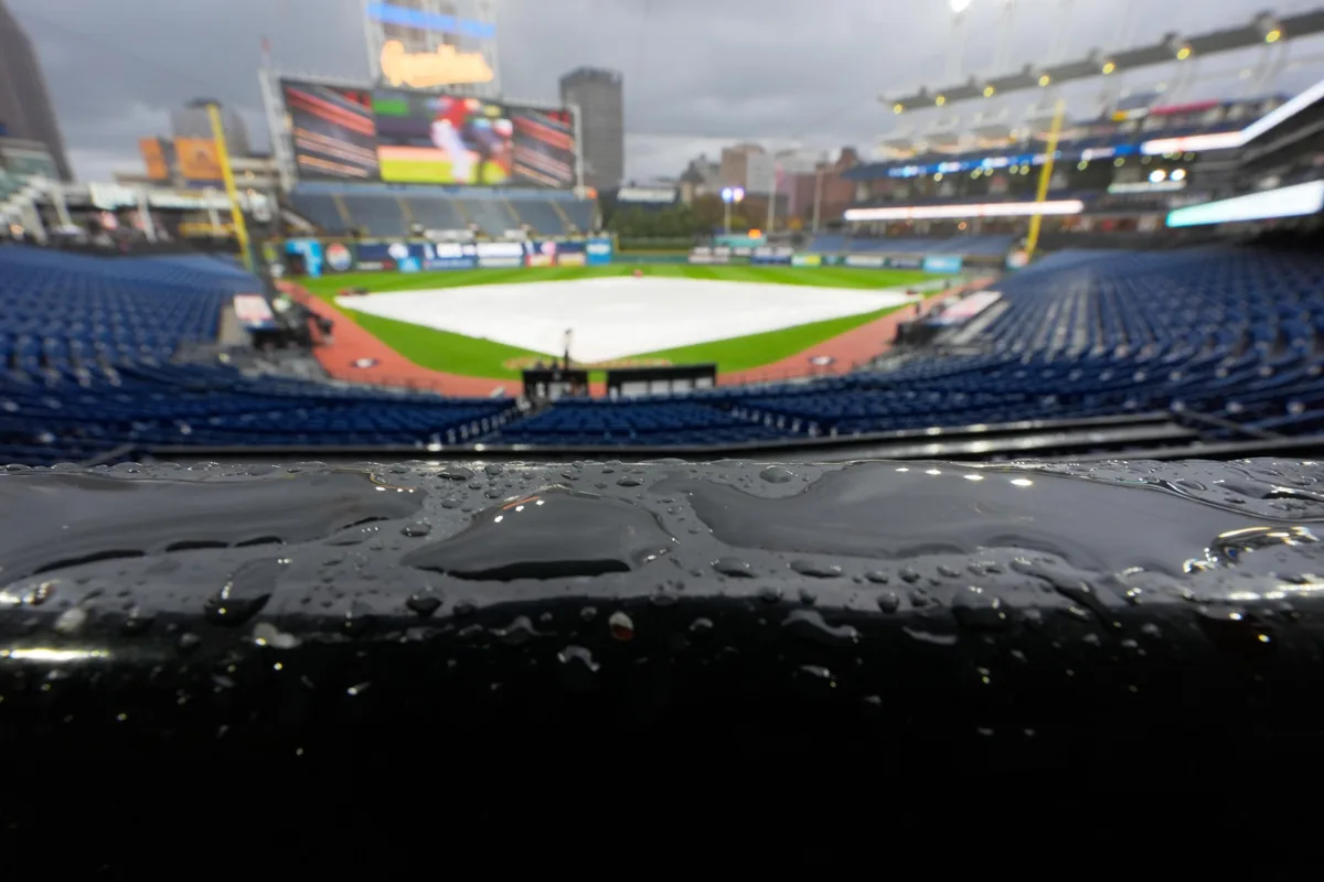 Lluvia cancela el Juego 4 entre Rays y Guardians: nueva fecha, horario y dónde ver la Serie de Campeonato