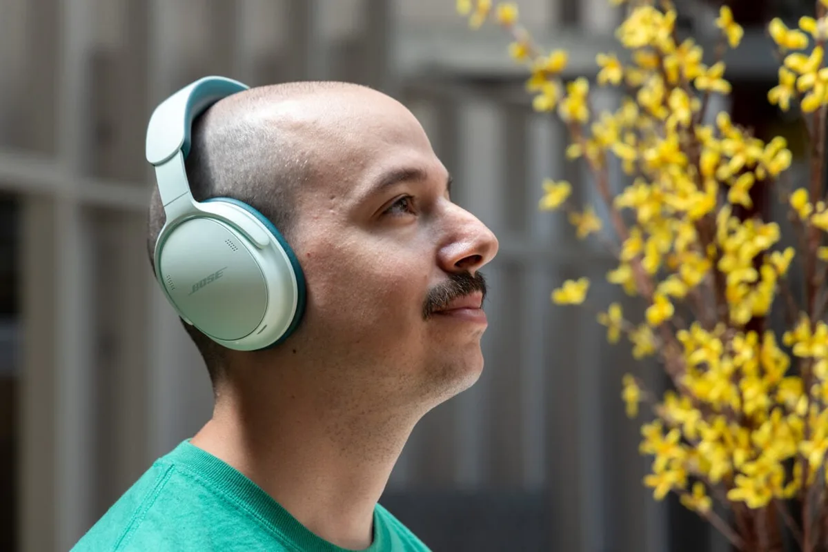 Bose QuietComfort Headphones (2nd Gen) Review: Still More Quiet and Comfortable Than Most