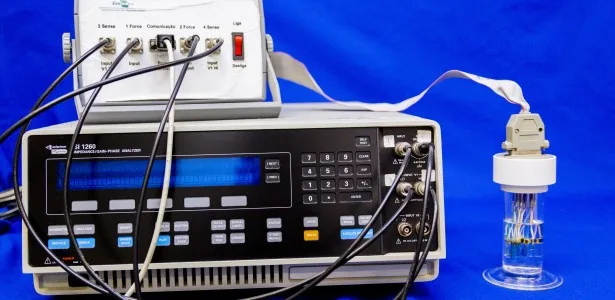 ‘Língua eletrônica’ à base de nanomateriais detecta antibióticos no leite