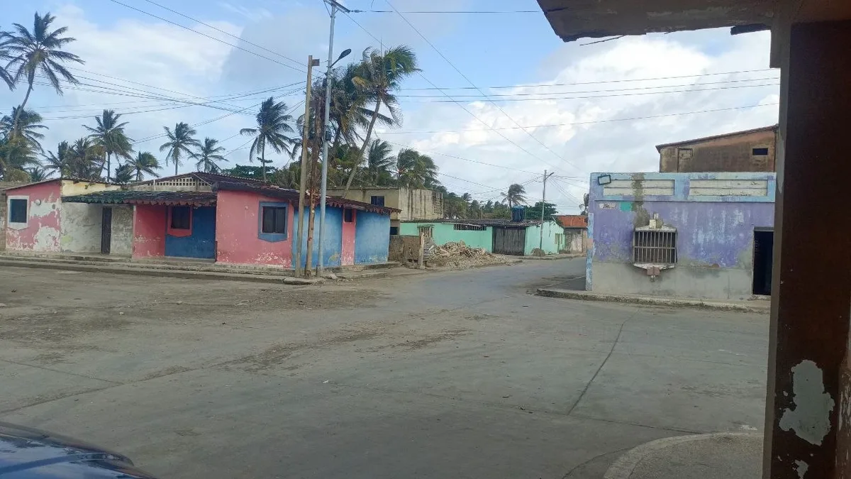 Al menos 15 años tienen en Boca de Aroa recibiendo agua cruda del río