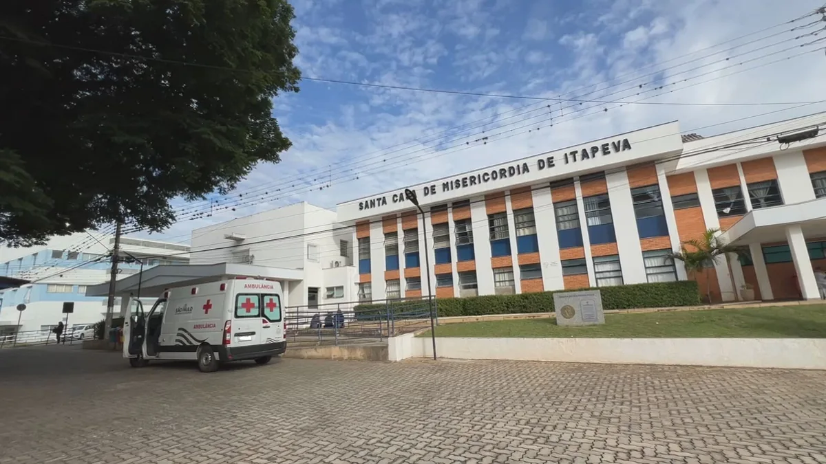 Itapeva distribui hipoclorito após laudo apontar alterações na água em meio a surto de virose