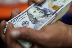 Brasil está mais sujeito a risco cambial em cenário de estresse fiscal, alerta UBS