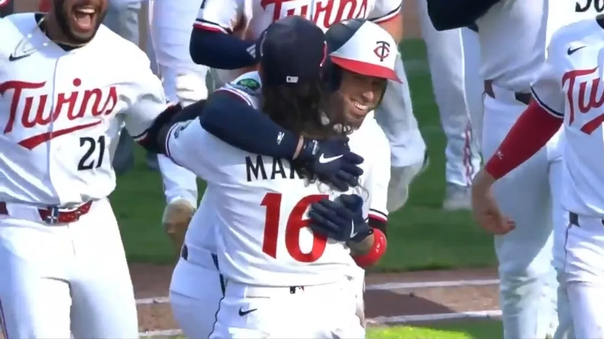 Twins’ Caratini walks off Yankees after Lombard Jr. whiffs on ground ball