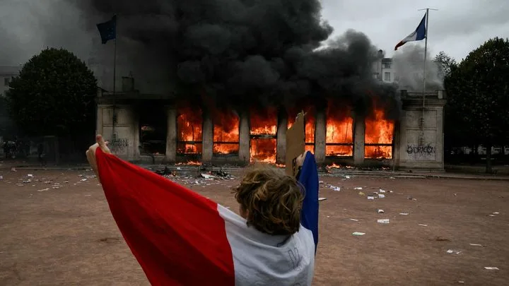Violences : qui est responsable ?