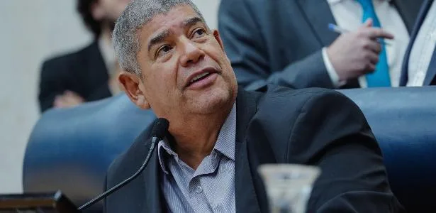 Milton Leite recebeu visita de deputado, prefeito e PM condenado, diz MP