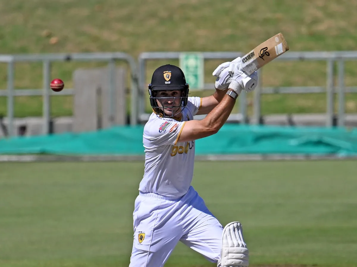 Kaplan back in the runs as batters feast in Paarl
