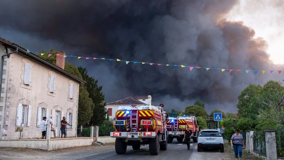 Incendies dans les Landes : le feu de Luglon enfin maîtrisé après huit jours de lutte