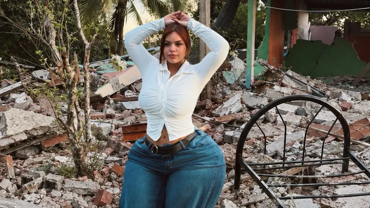 „Helfen? Nein. Fotoshooting? Ja.“ - Kritik an Influencerin in Erdbebengebiet