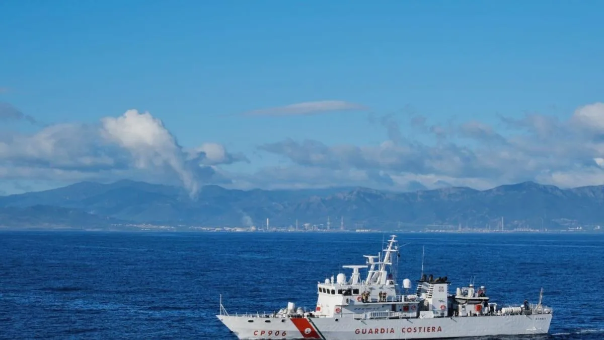 Buscan a un empresario español que cayó de su barco entre Sicilia y Grecia