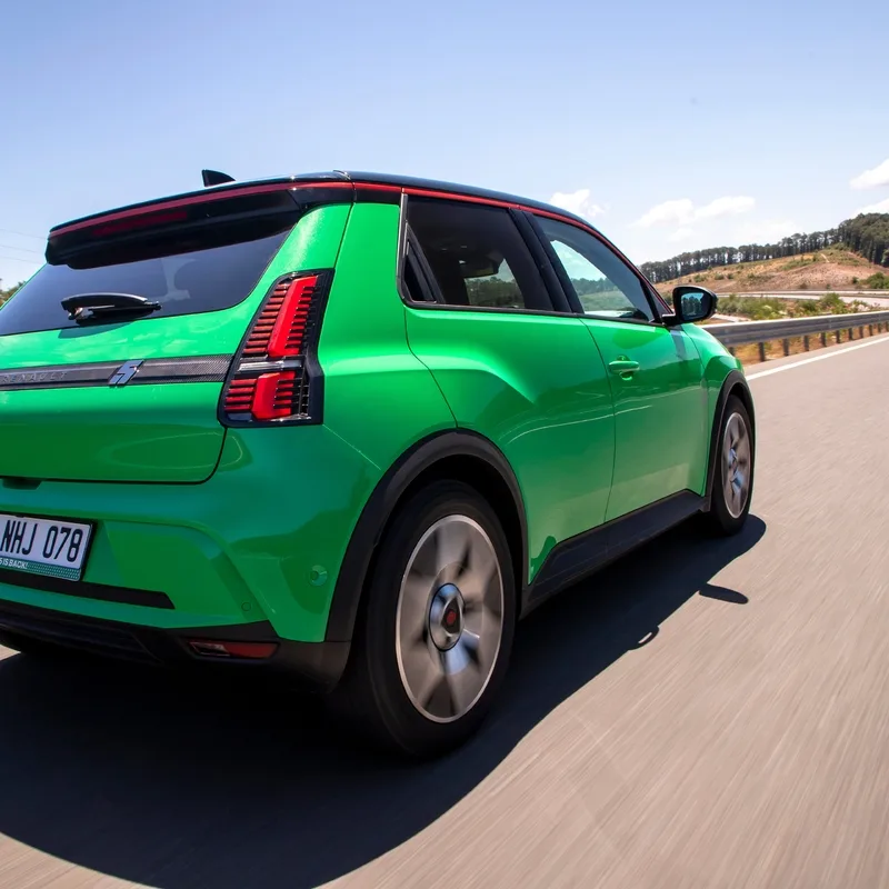 Actualité : Renault 5 E-Tech : une autonomie à l’épreuve de la montagne, 409 km engloutis comme si c’était un trajet banal