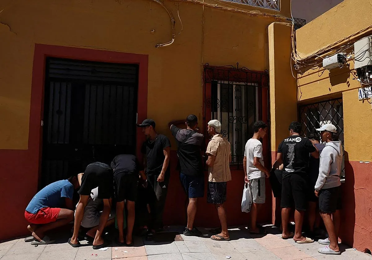 Bruselas avala el retorno a Marruecos de los menores migrantes no acompañados que permanezcan en Ceuta