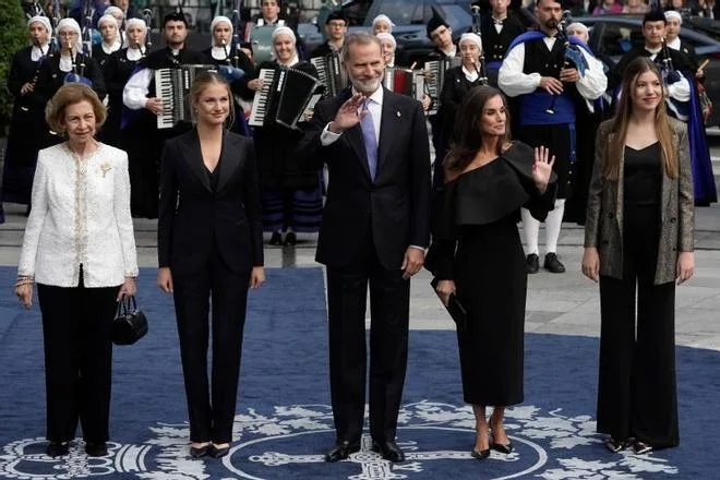 De Soria a Luisiana: la familia real se multiplica y la reina Sofía cruza el Atlántico