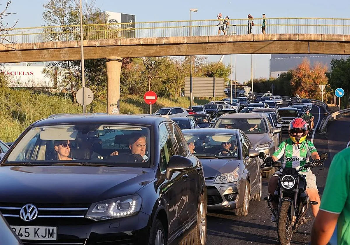 La Cartuja estrena plan de movilidad para el Betis-Getafe: doble sentido en el Camino de los Descubrimientos y más aparcamientos