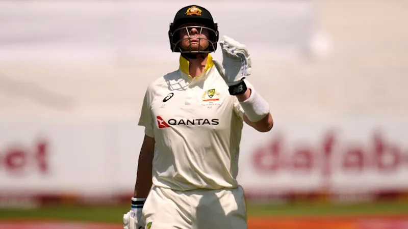 Australia vs South Africa cricket LIVE: Cummins, Renshaw look to bat on in final session after Aussie collapse