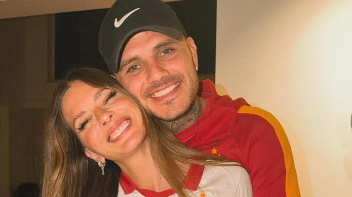 Mauro Icardi subió una foto en la cama para saludar a la China Suárez por el Día de la Madre y desconcertó a todos