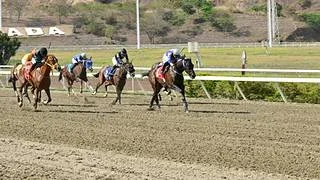 La Rinconada: Ajustó fenómeno y amenaza al invicto en el Clásico Albert H.Cipriani