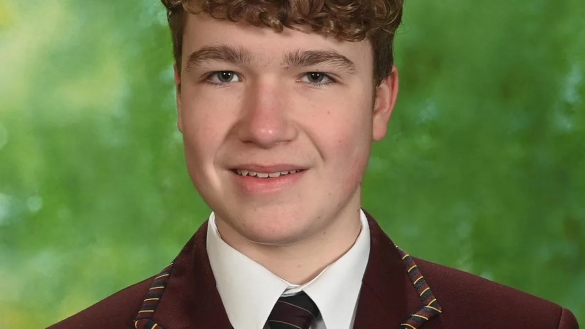 Truck driver charged a year after crash that killed 15-year-old Thom Hosking in Bendigo, Victoria