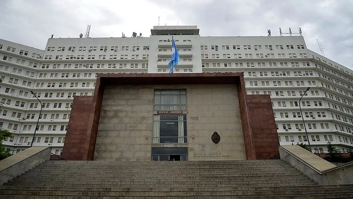 Escándalo en la Armada: denuncian "sistema de corrupción" con la plata de los sueldos por $1.600 millones