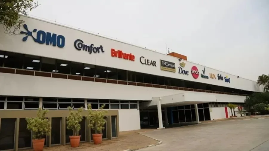Omo e Comfort podem ser usados? Entenda suspensão que afeta fábrica da Unilever