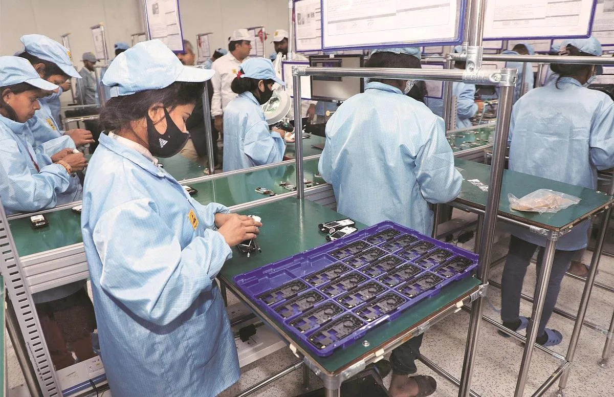 Dixon Technologies set to gain from new mobile phone manufacturing scheme