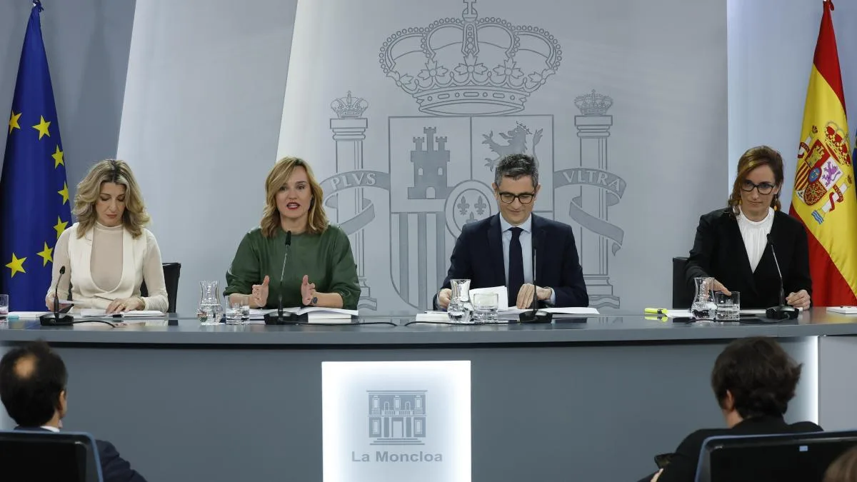 Los ministros Félix Bolaños y Ángel Víctor Torres y la ministra Mónica García comparecen sobre la crisis de Ceuta, en directo