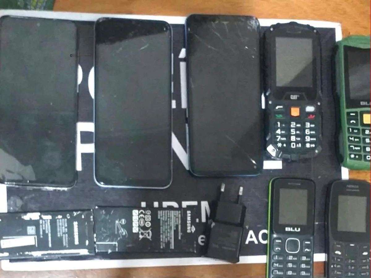 VÍDEO: Em oito meses, quase 300 celulares foram apreendidos em presídio do Acre