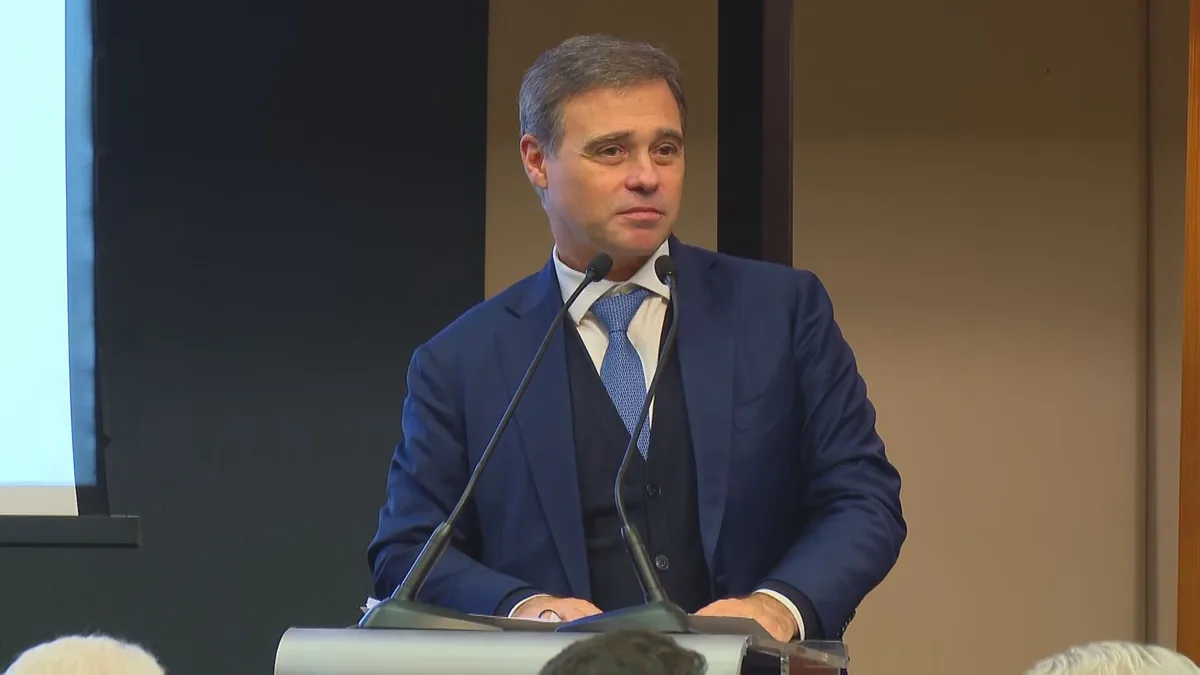 André Mendonça deixa sociedade em instituto privado e diz que nunca teve lucro com a entidade