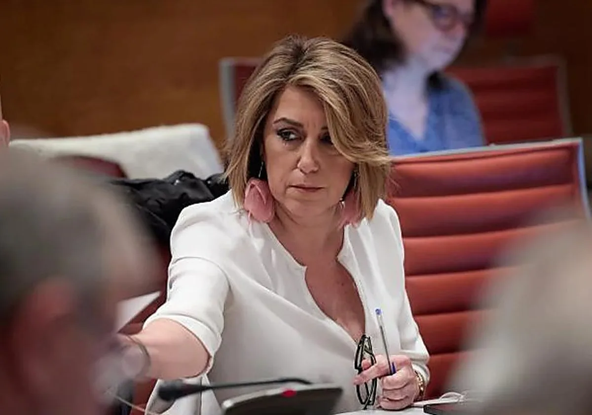 Susana Díaz ve la explicación de Zapatero sobre sus joyas «mucho peor» que su «atronador silencio en tres meses»