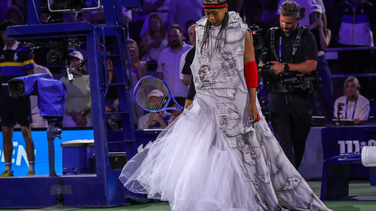 US Open: Tennisprofi Osaka überrascht mit Modetribut an NBA-Star