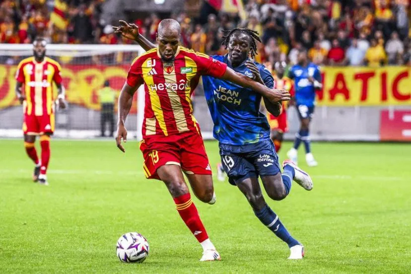 « Il aura forcément envie de prouver » : pour Djibril Sidibé, c'est déjà l'heure des retrouvailles avec Toulouse