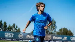 FC Porto: Rodrigo Mora foi ao Olival, mas já não treinou