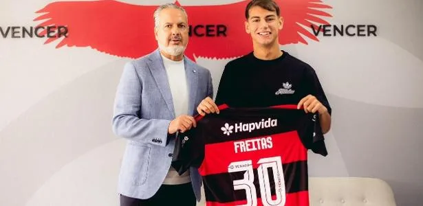 Flamengo anuncia a contratação do atacante argentino Joaquín Freitas