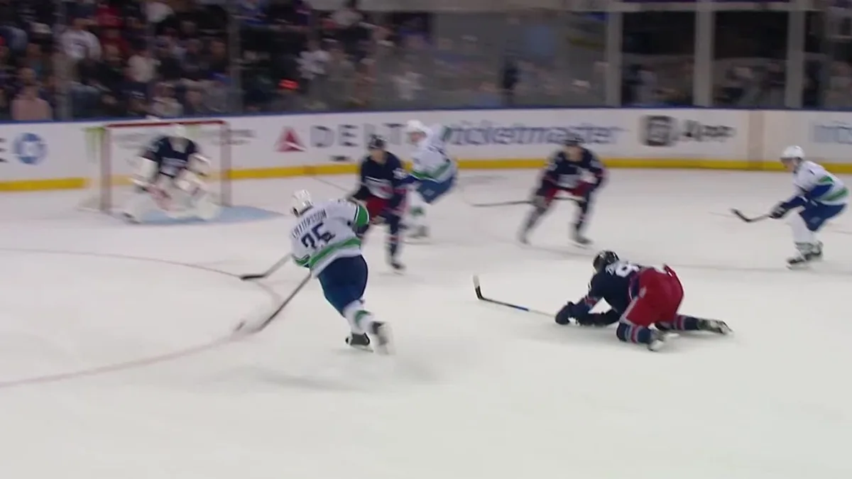 Canucks’ Pettersson strikes shorthanded against Rangers