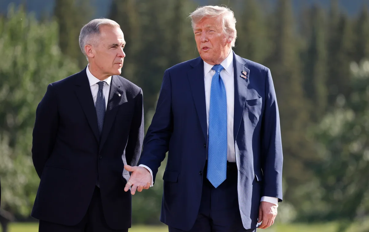 Trump asegura que EEUU aplaza los aranceles a Canadá tras alcanzar un acuerdo
