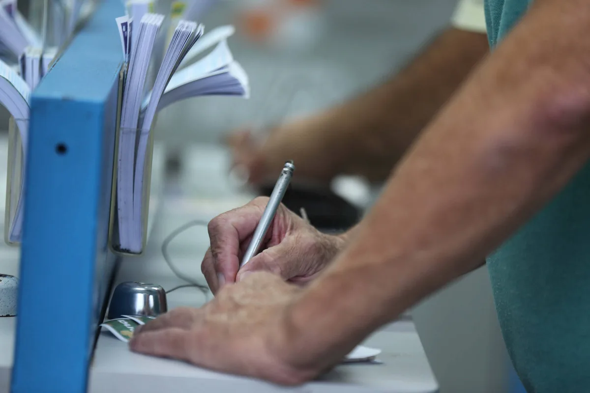 Confira a partir das 21h desta terça (25) o resultado do concurso 3049 da Mega-Sena