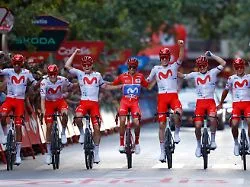 Vuelta an der Wursttheke: Belächelter Enric Mas gewinnt sonderbare Spanien-Rundfahrt