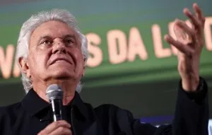 Ronaldo Caiado muda discurso e se diz ser a favor do fim da escala 6×1