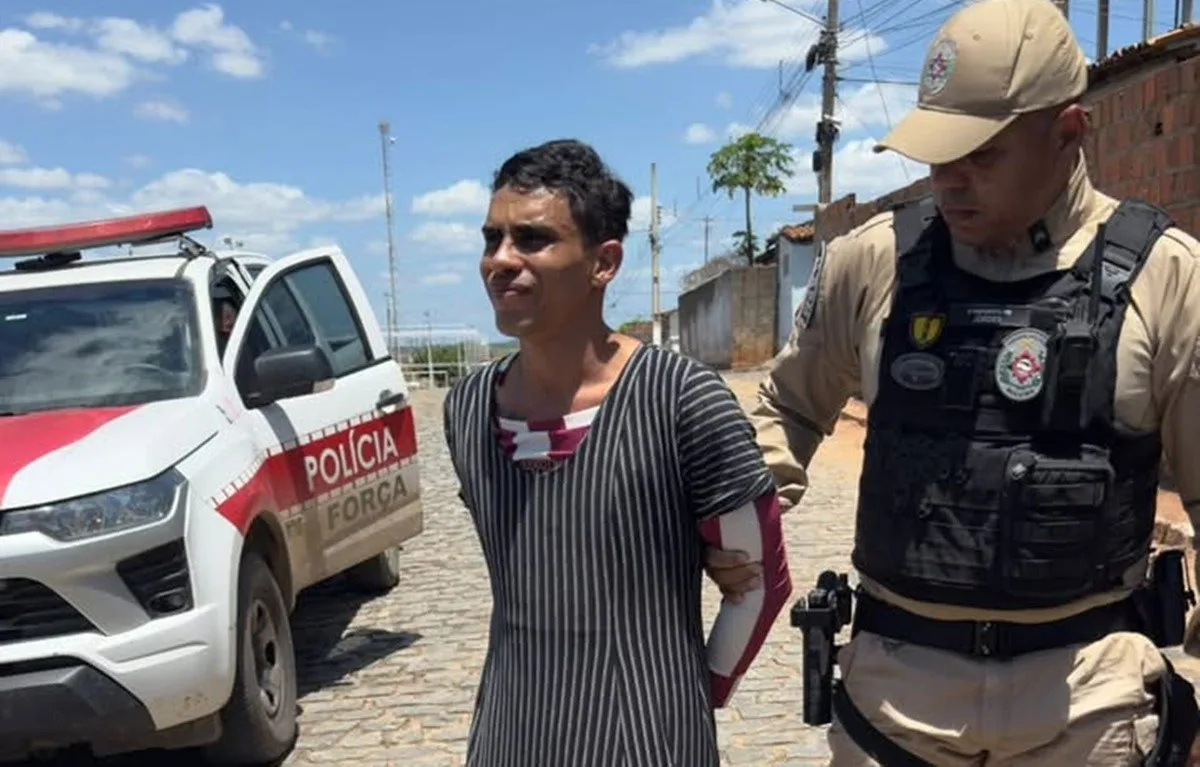 Suspeito de homicídios preso vestido de mulher cometeu primeiro crime aos 13 anos e se escondia em mata na PB, diz polícia