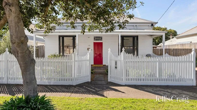 Family pays $1.79m for Newport home, $10,000 under the reserve