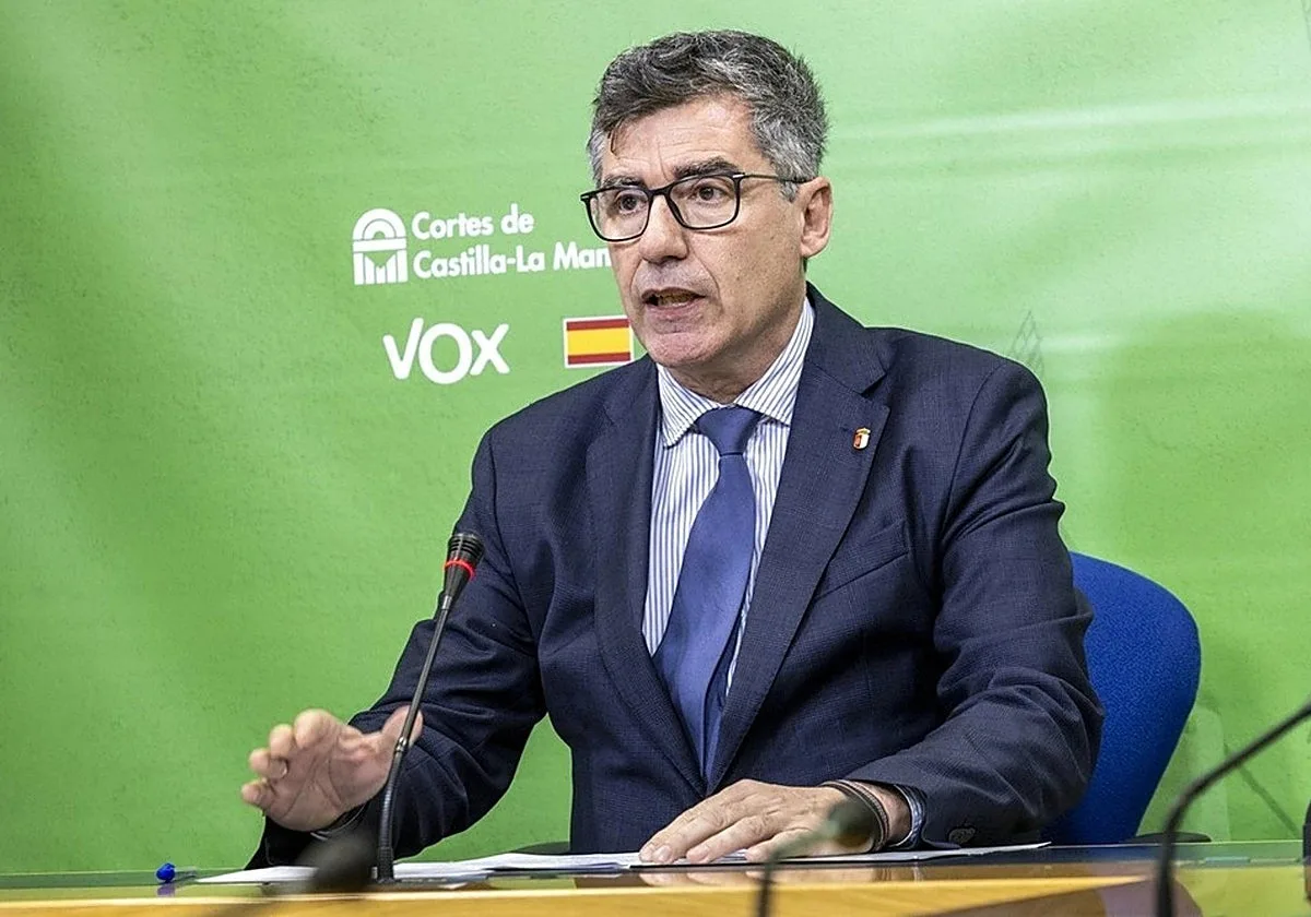 Vox arremete contra el PSOE por «condenar a la región» con impuestos récord y bajas pensiones