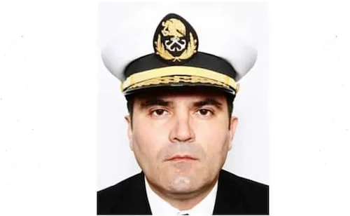 Marina quita grado de contralmirante a Fernando Farías; pierde privilegios en las Fuerzas Armadas
