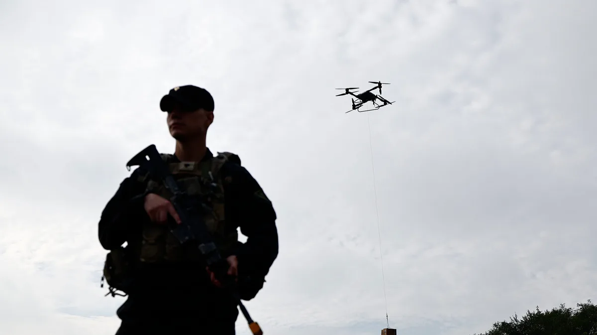 Países do Báltico criam força conjunta de defesa contra drones