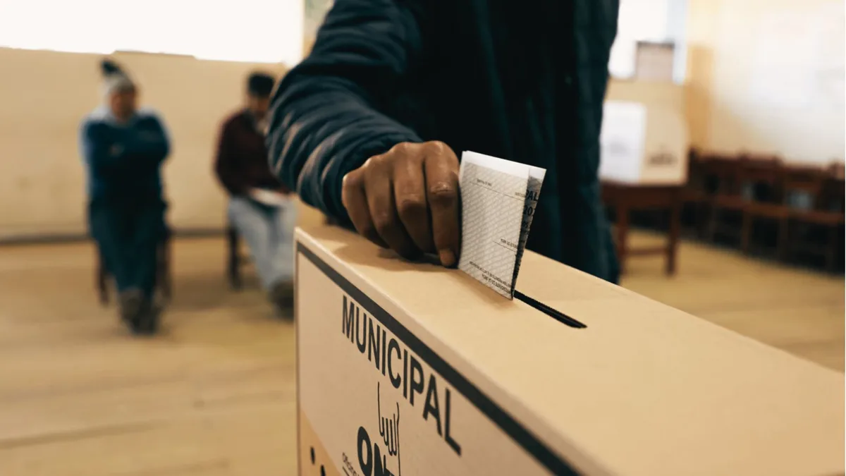Elecciones municipales 2026: López Aliaga encabeza la intención de voto en Lima y Spadaro se despega en el Callao, según encuesta de Imasolu