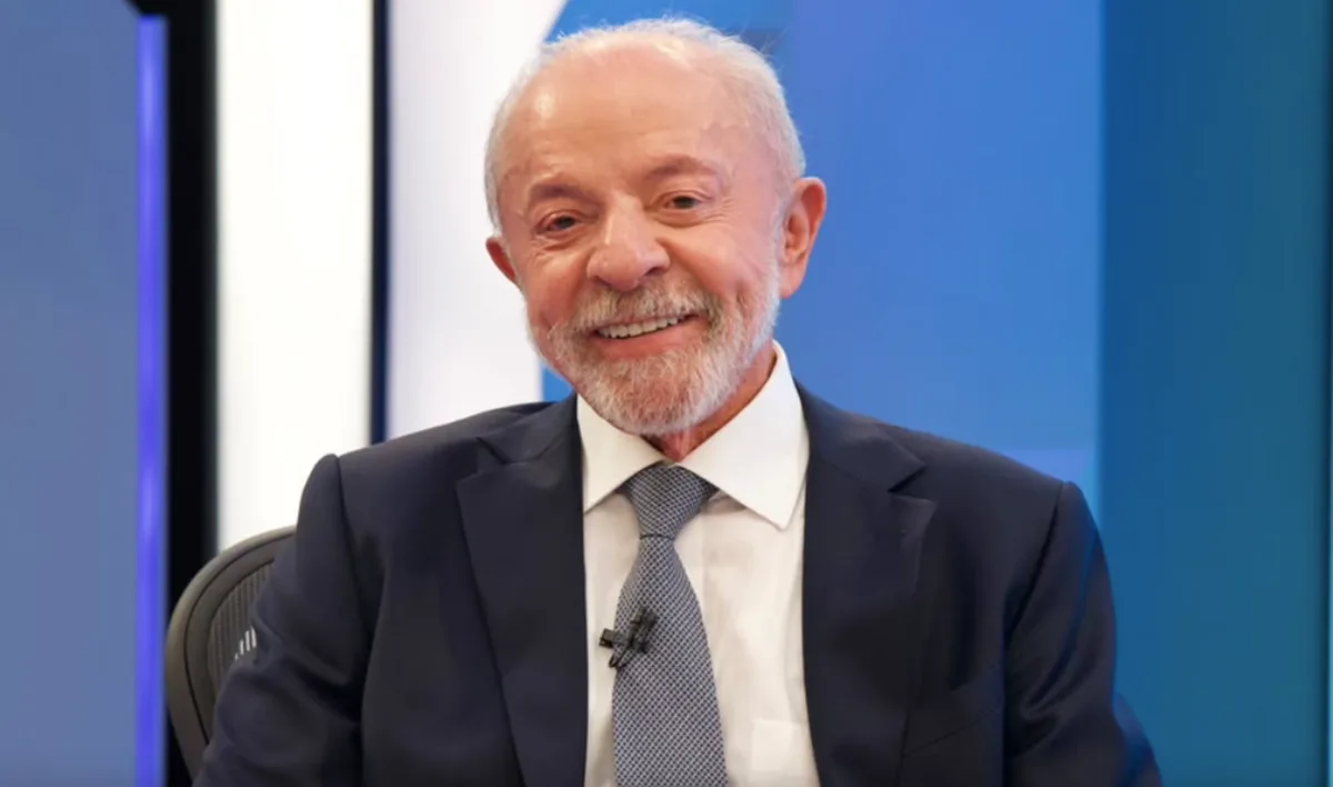 “Querem cassar o Moraes porque ele prendeu o pai do Flávio”, diz Lula