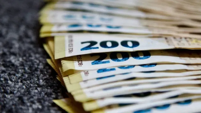 Maioria dos portugueses quer ter possibilidade de pagar em dinheiro